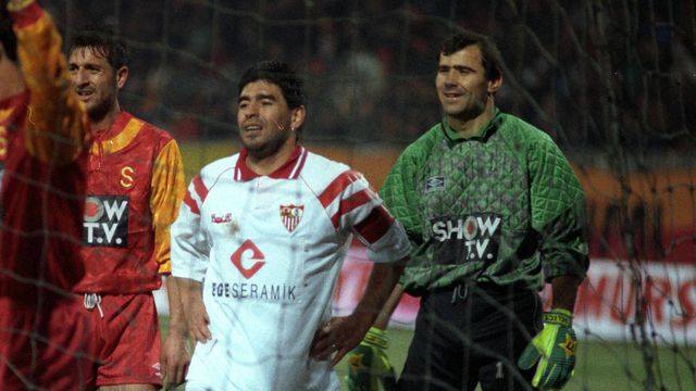 «Durante o jogo brincava com o Maradona e dizia-lhe: ‘estás a ficar velho, nem tocas na bola’»