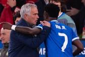 José Mourinho e Vinícius Jr. durante o Benfica-Real Madrid - Foto: IMAGO