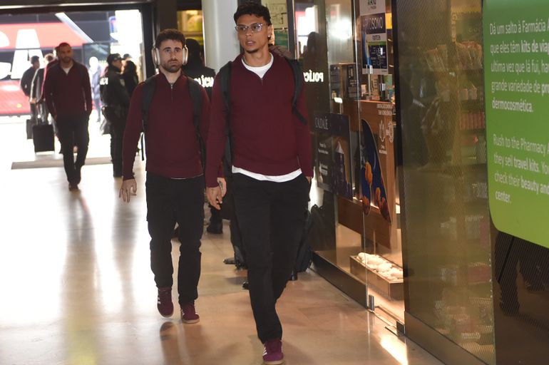 Richard Ríos com Rafa logo atrás - Foto: Miguel Nunes