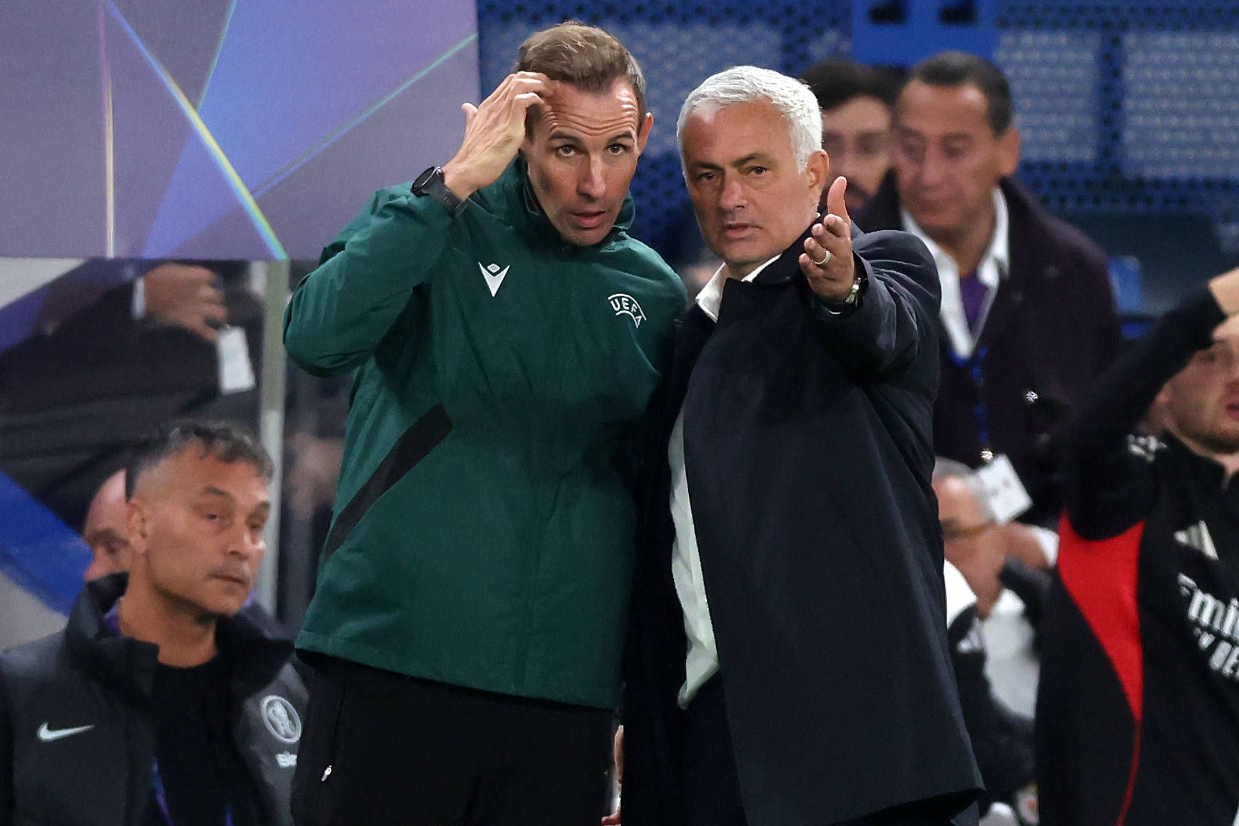 Mourinho regressou a Stamford Bridge esta época, como treinador do Benfica - foto: IMAGO