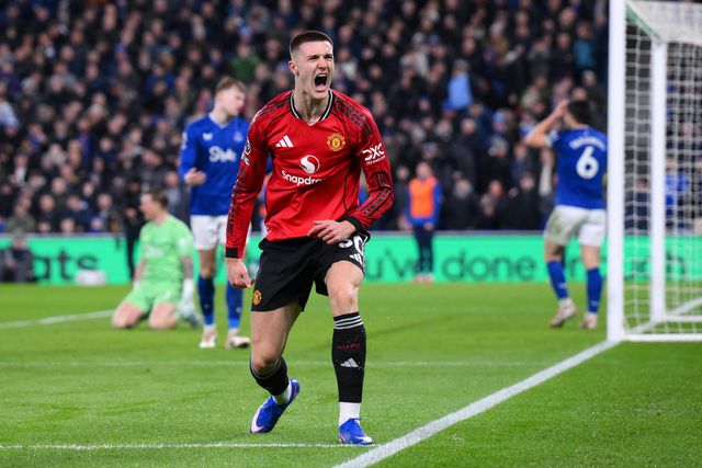 Benjamin Sesko a celebrar o golo da vitória