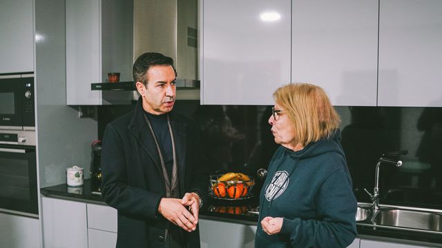 SC Braga: António Salvador visita adepta que foi empurrada por um PSP