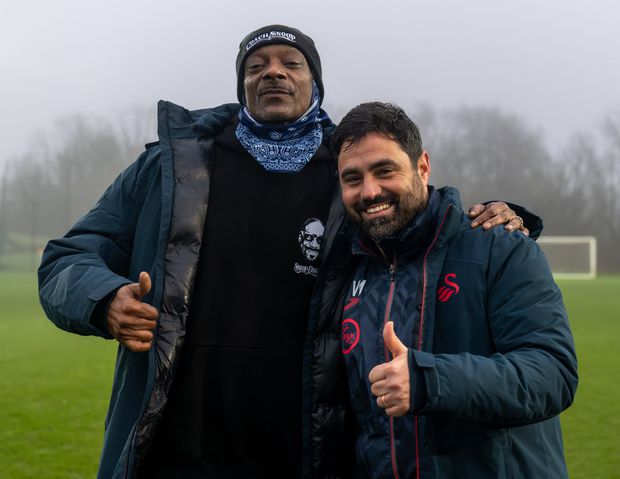 Snoop Dogg com Vítor Matos (Foto: Swansea)