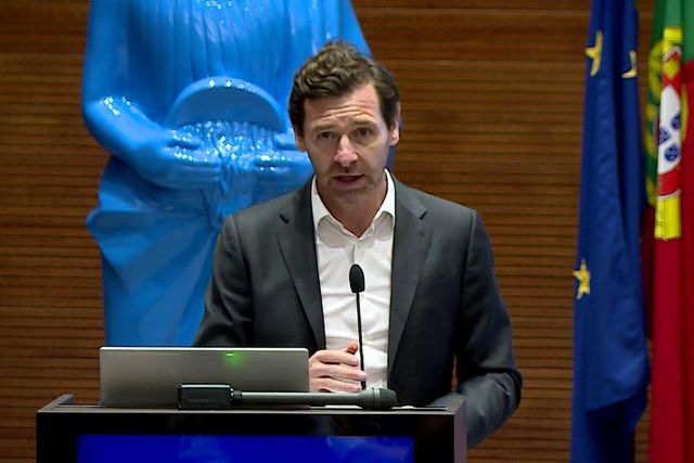 «Nos últimos anos acrescentámos €25O milhões ao nosso passivo»