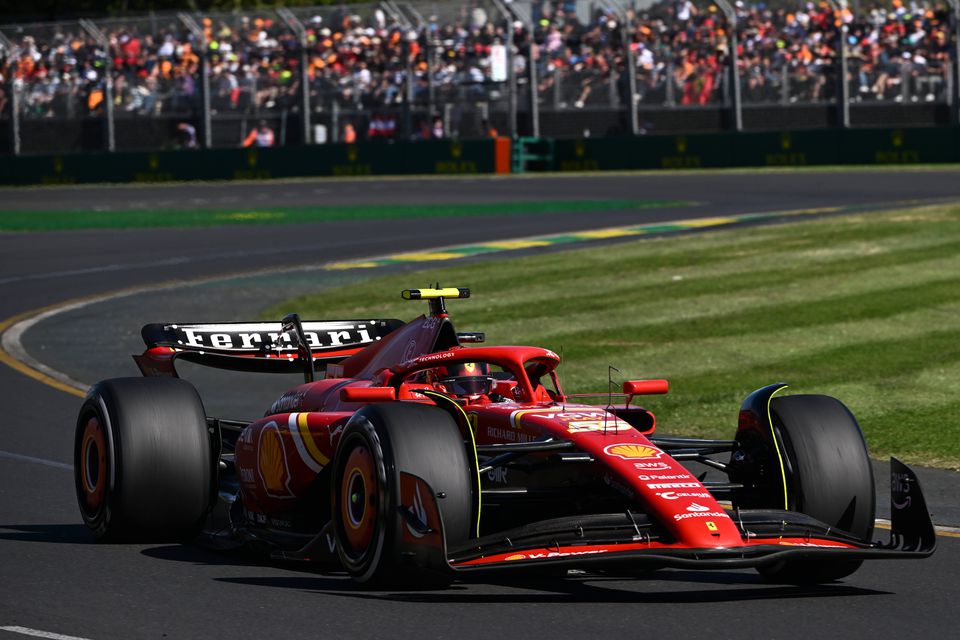 Carlos Sainz vence o Grande Prémio da Austrália após dia para esquecer para Verstappen!