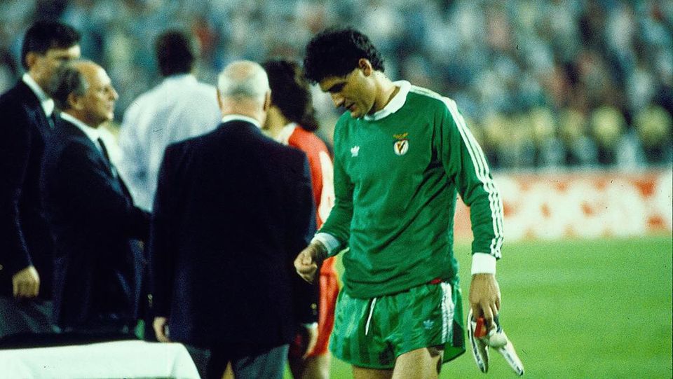 «Ninguém imagina o que passei após o PSV-Benfica de 1988…»