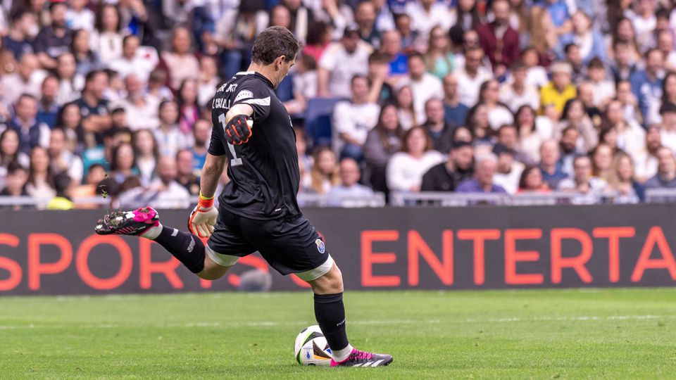 Casillas voltou a jogar pelo FC Porto e deixou agradecimento