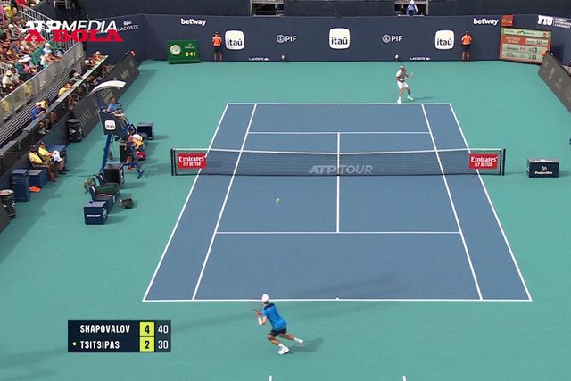 Shapovalov derruba Tsitsipas na segunda ronda do Miami Open
