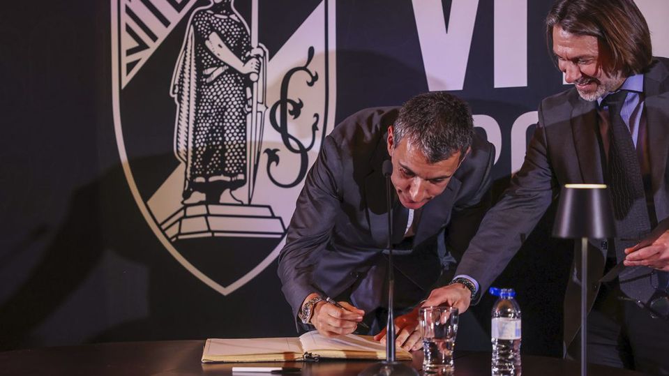 Órgãos sociais do V. Guimarães tomam posse