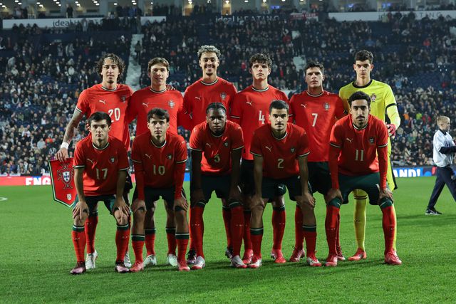 Portugal foi derrotado por Roménia e Inglaterra no último estágio de preparação para a fase final do Campeonato da Europa de sub-21, que vai realizar-se em junho, na Eslováquia