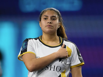 O golo feminino mais visto de sempre vem da Queens League (vídeo)