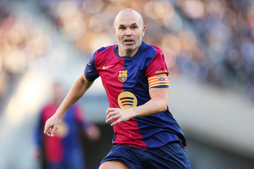 Andrés Iniesta em ação num jogo do Barcelona, clube que representou de 1996 a 2018