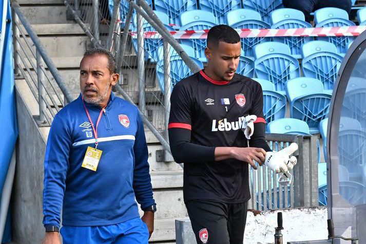 Luciano Oliveira não poupou elogios às qualidades de Gabriel Batista, de 27 anos. -Foto: D.R.