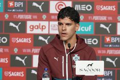 Mateus Fernandes destaca colega: «Não é de agora...»