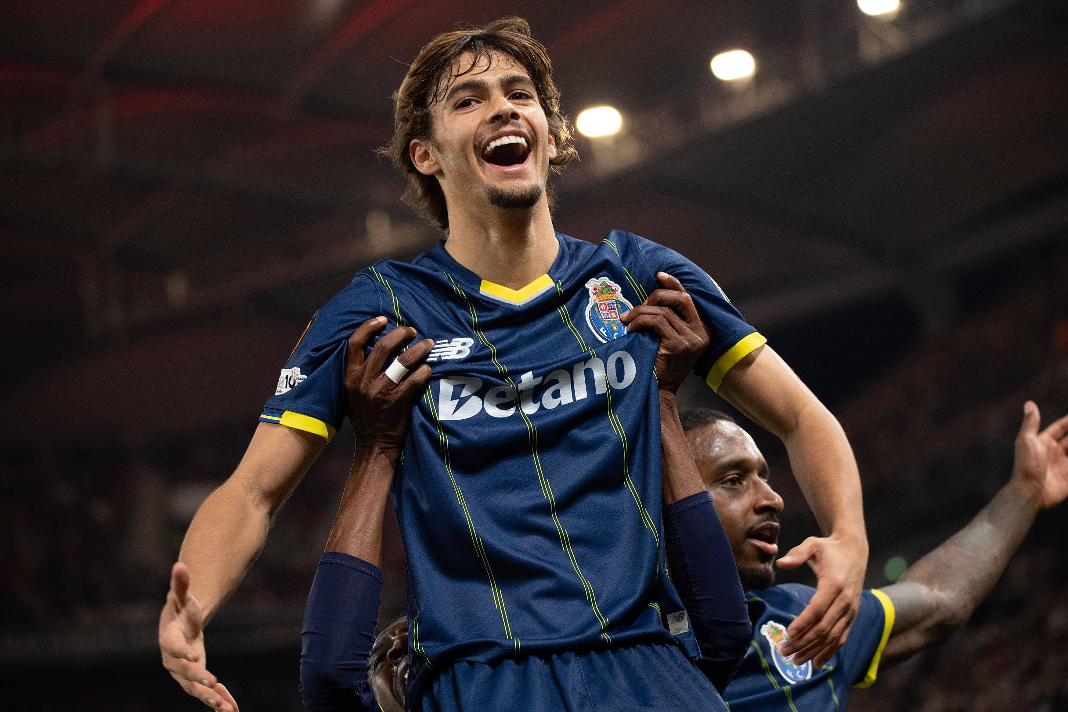 11 - Rodrigo Mora (FC Porto) - Médio ofensivo de 18 anos