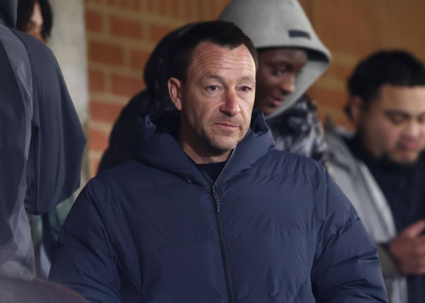 John Terry em sido criticado pelo comentário que deixou nas redes sociais