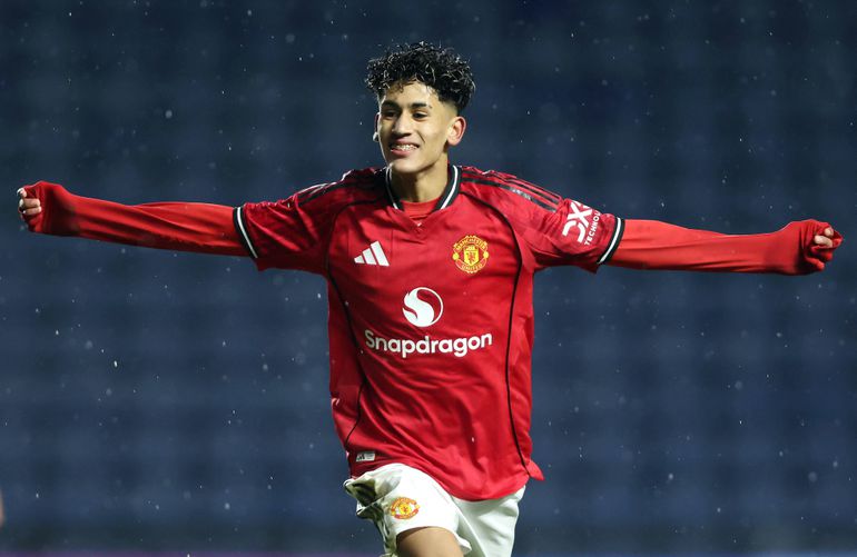 50 - JJ Gabriel (Manchester United) - Ponta de lança de 15 anos