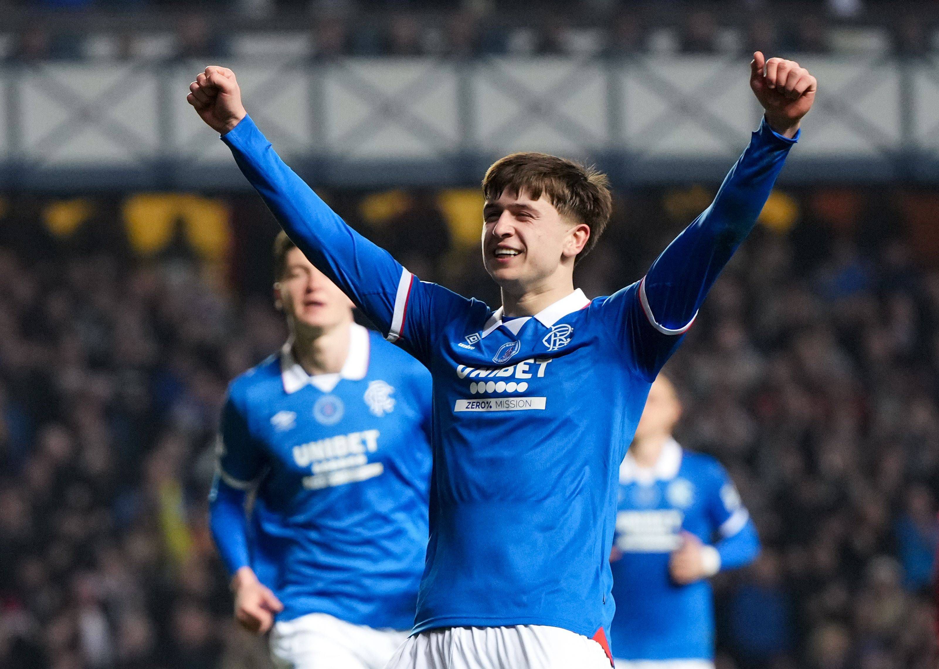 26 - Mikey Moore (Tottenham, emprestado ao Rangers) - Extremo de 18 anos