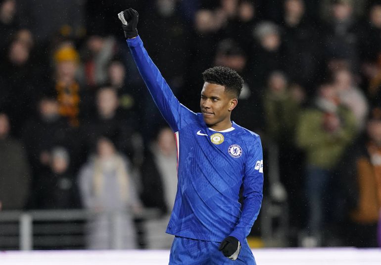 Estêvão - Brasil - Lesão muscular da coxa - Lesão de quarto grau sofrida pelo jovem extremo de 18 anos contra o Manchester United, a 18 de abril, inviabiliza a primeira participação no Mundial - Foto: IMago
