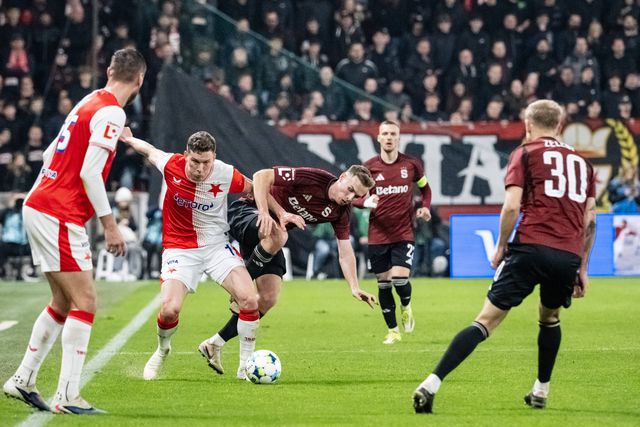 Escândalo de corrupção no futebol checo: dezenas de pessoas já foram detidas