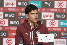 «Paulinho dava-me umas porradas nos treinos»