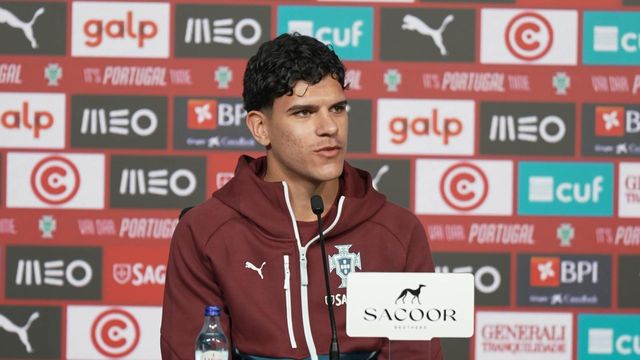 «Paulinho dava-me umas porradas nos treinos»