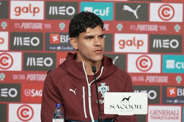 «Paulinho dava-me umas porradas nos treinos»