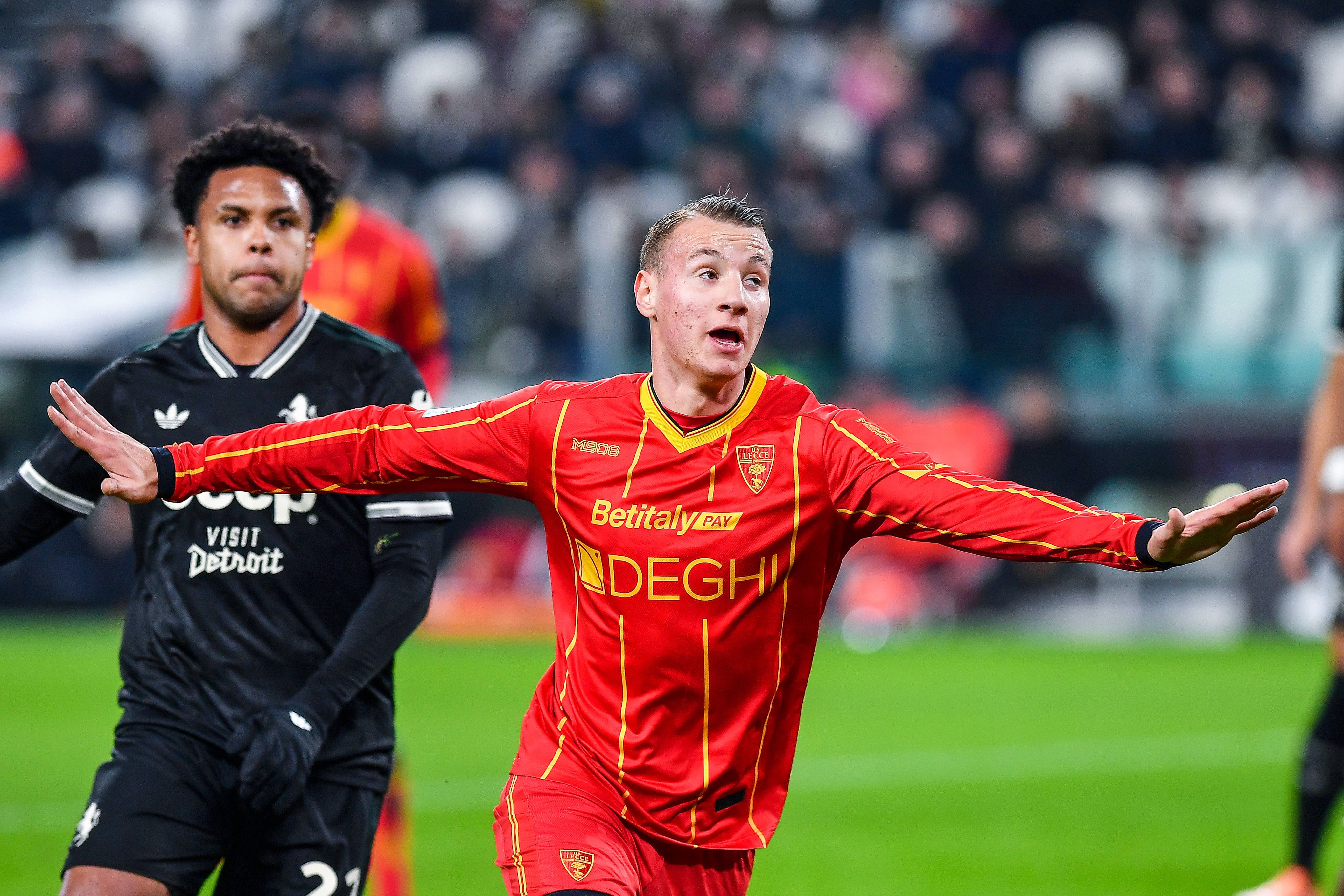 22 - Francesco Camarda (Milan, emprestado ao Lecce) - Ponta de lança de 18 anos