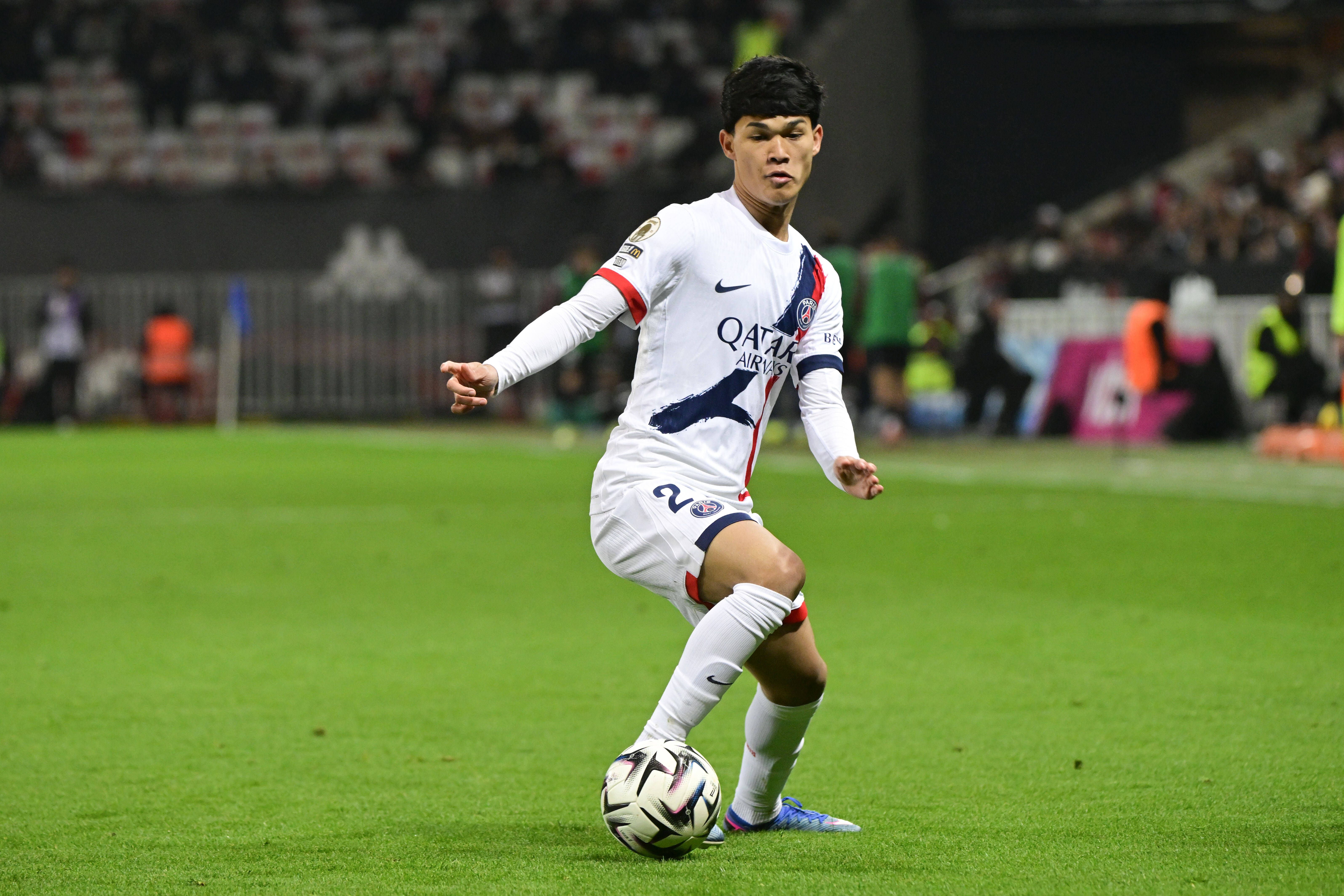 18 - Dro Fernández (PSG) - Médio ofensivo de 18 anos