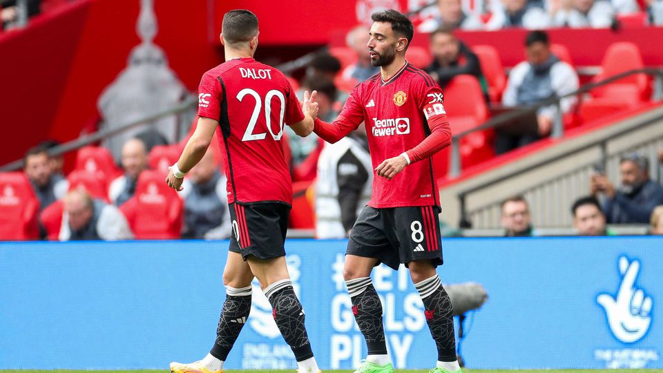 Man. United: Bruno Fernandes e Diogo Dalot em destaque