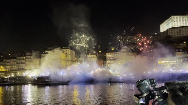Fogo de artifício e festival pirotécnico no encerramento da campanha de Pinto da Costa