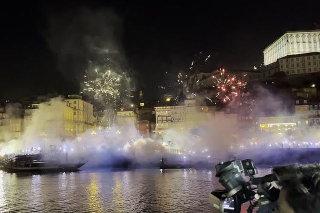 Fogo de artifício e festival pirotécnico no encerramento da campanha de Pinto da Costa