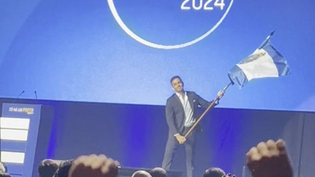 Pavilhão Rosa Mota ao rubro no encerramento da campanha de Villas-Boas