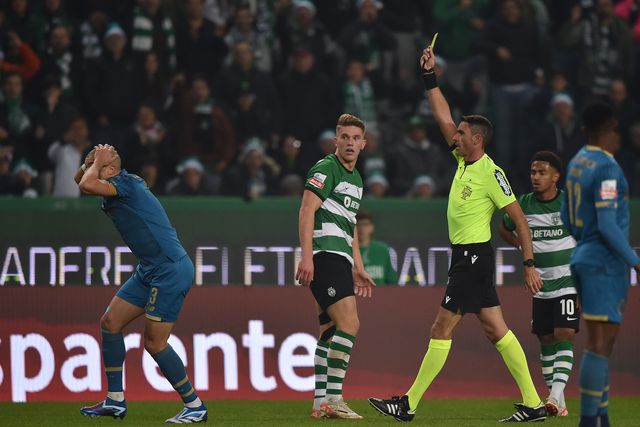 Já há árbitro para o clássico que pode dar título