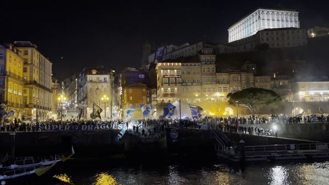 «Prefiro morrer de pé do que votar Luís André»: cântico contra Villas-Boas no encerramento da campanha de Pinto da Costa