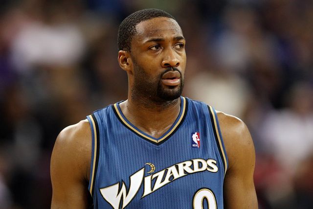 Filho de All-Star da NBA em coma induzido após grave acidente de viação