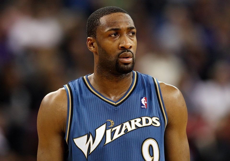 Filho de All-Star da NBA em coma induzido após grave acidente de viação