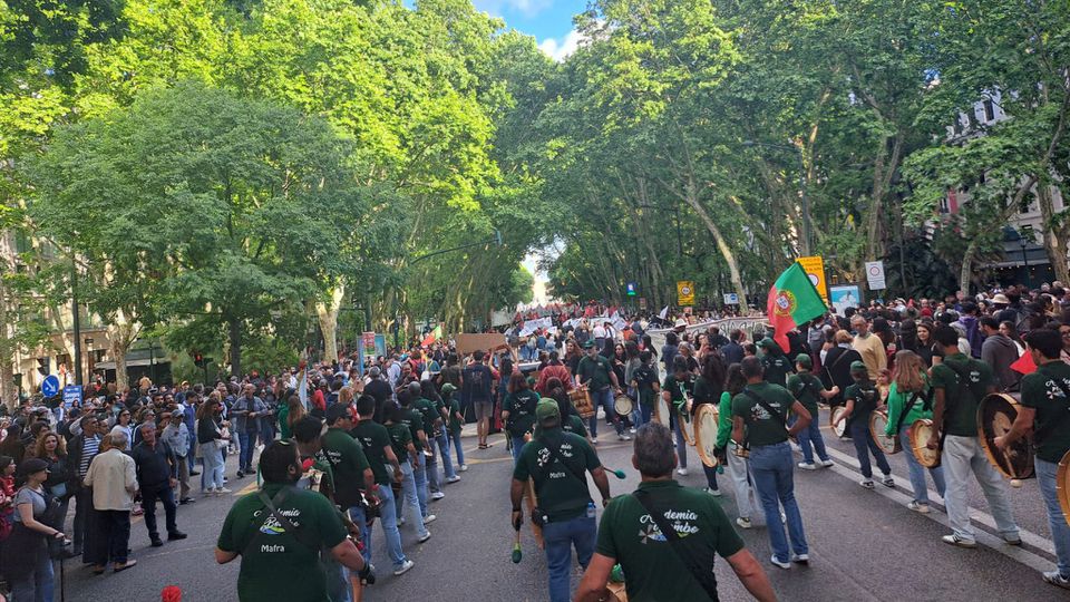 Imagem do desfile na Avenida da Liberdade, em Lisboa, nos 50 anos do 25 de Abril