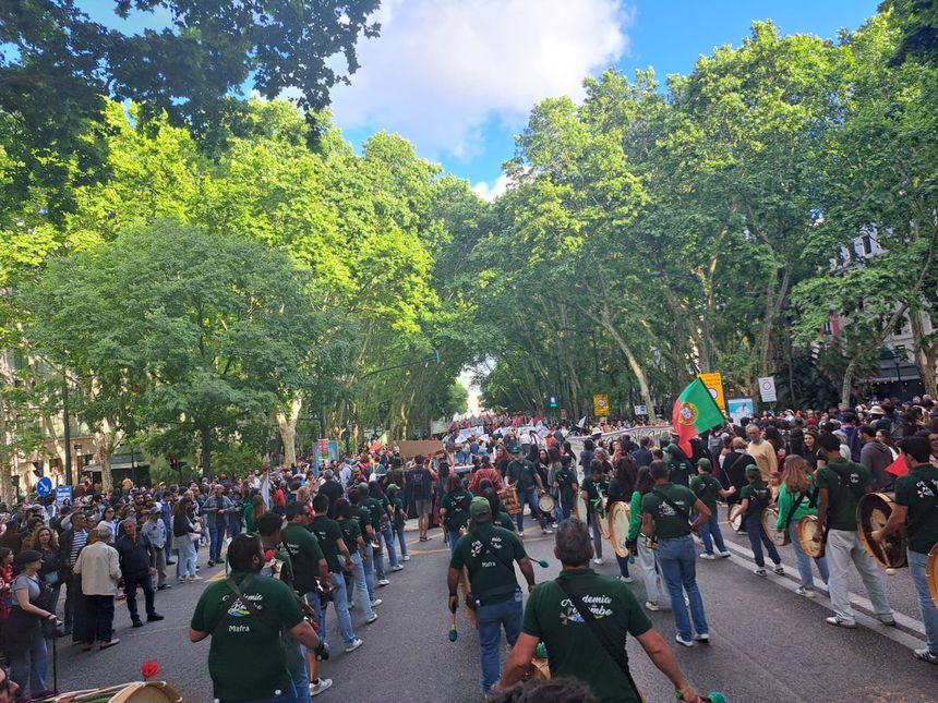Imagem do desfile na Avenida da Liberdade, em Lisboa, nos 50 anos do 25 de Abril