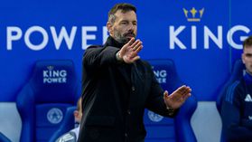 Foi dispensado por Amorim e também o poderá ser pelo Leicester