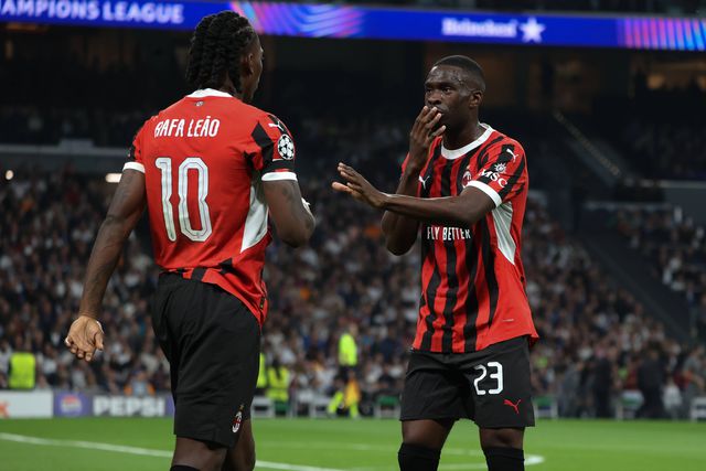 «Vi Rafael Leão correr e defender. Finalmente!»