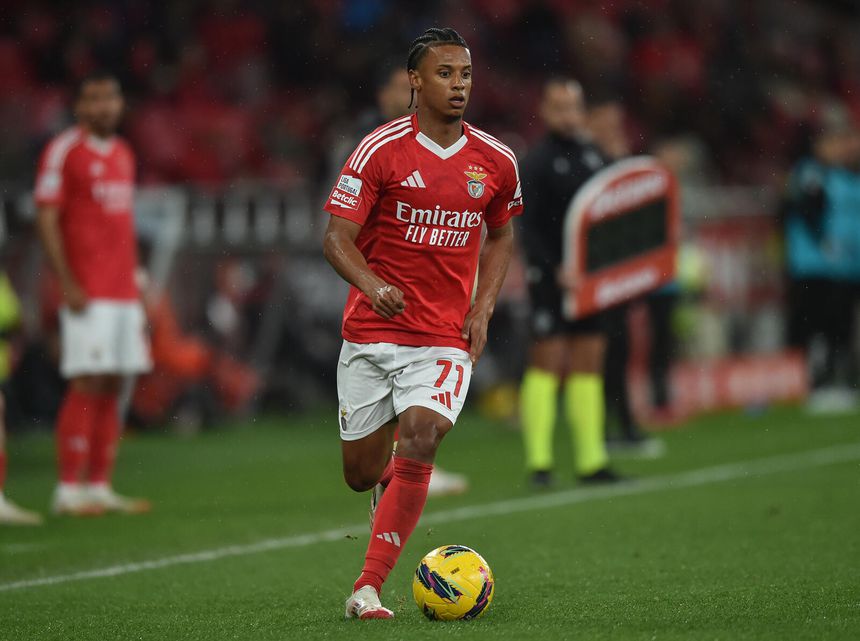 Leandro Santos, lateral-direito, três jogos (Imago)