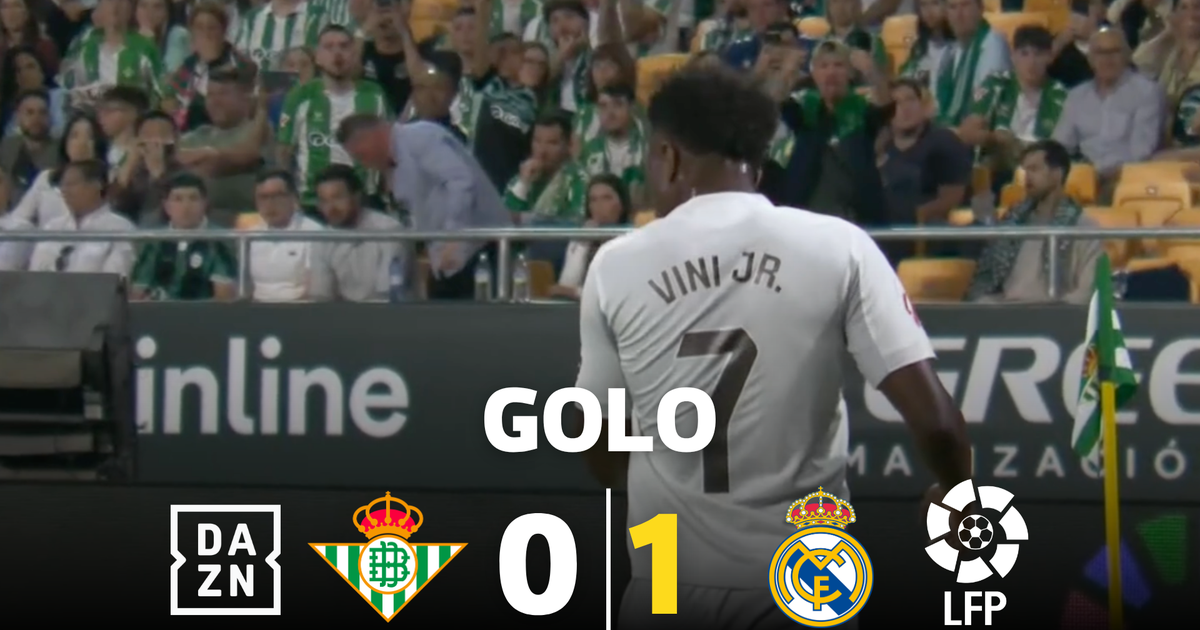 Vinícius Júnior pune má saída do Betis e provoca adeptos