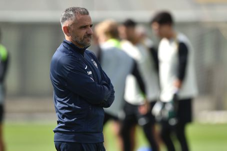 Rui Borges õbrigado a fazer muitas contas de cabeça para montar um onze  (Foto Miguel Nunes) NUNES