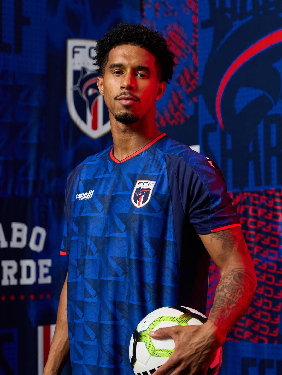 As camisolas de Cabo Verde para o Mundial 2026 - foto: CapelliSport