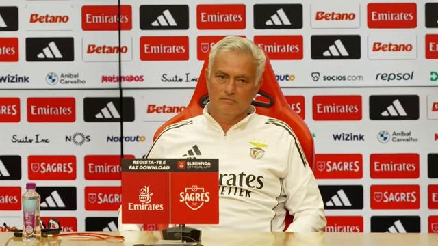 «Se eu continuar, haverá ajustamentos no plantel para ter a minha fingerprint»
