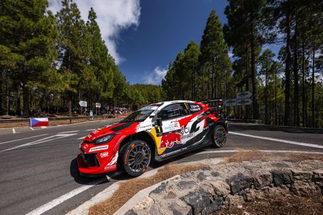 Sébastien Ogier assume liderança no Rali das Canárias