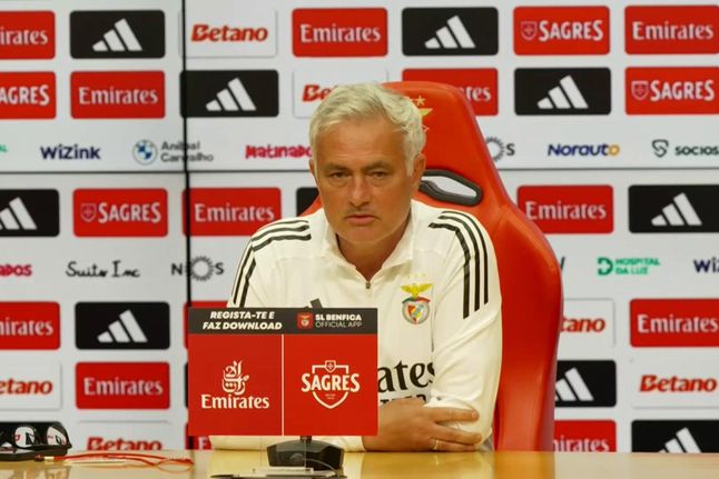 «Estou chateado com Rui Costa porque não me deram o emblema de 25 anos de sócio»