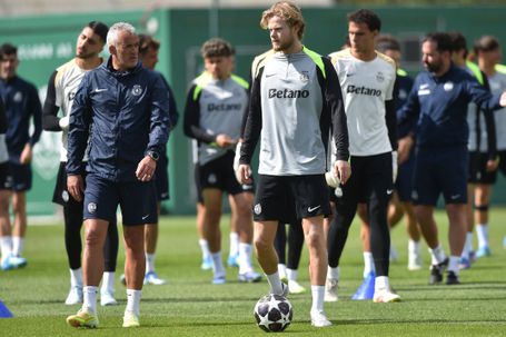 Hjulmand foi uma das ausências notadas no treino desta manhã - Foto: MIGUEL NUNES