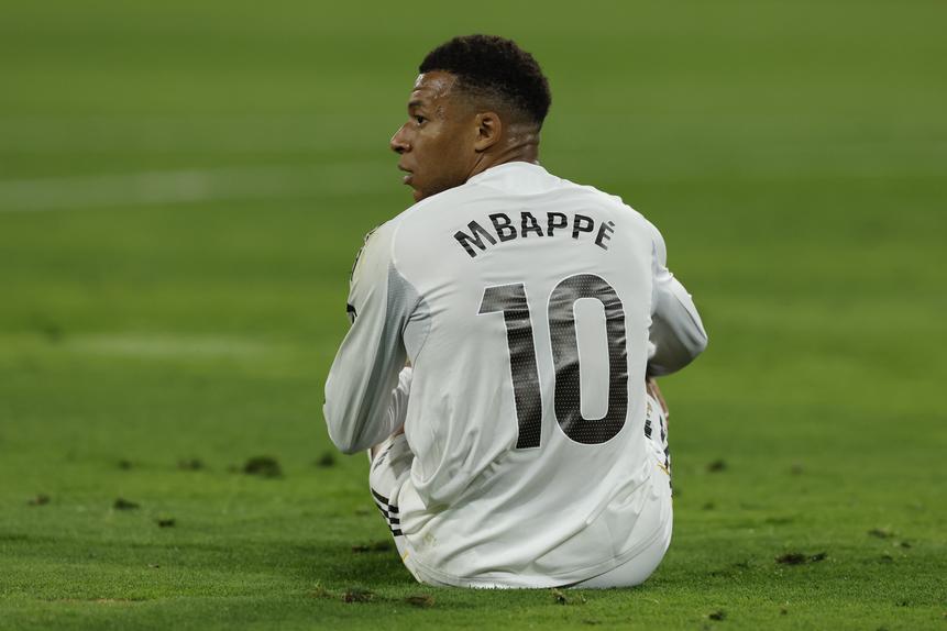 Kylian Mbappé está lesionado (Foto: EPA/Julio Munoz)